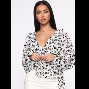 *NEW Fashion Nova Long sleeve Top Size-XL